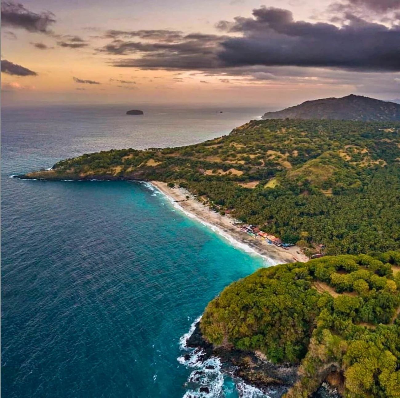 olemuksen alkemia -työpaja