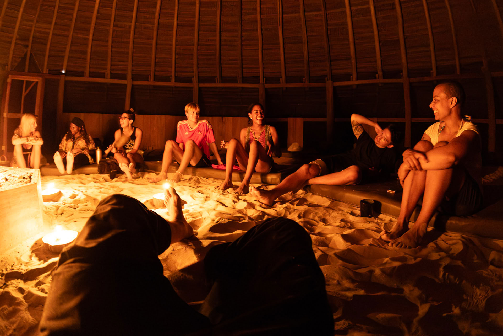 Avoin ayahuasca-retriitti Psychonauta Tribessa