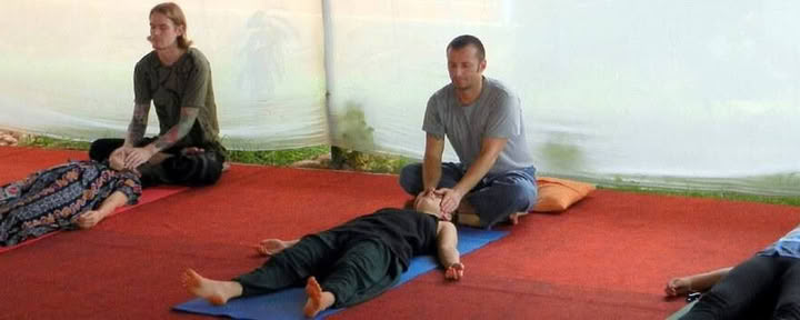 Reiki-koulutus / Reiki-hoitoretki Intiassa