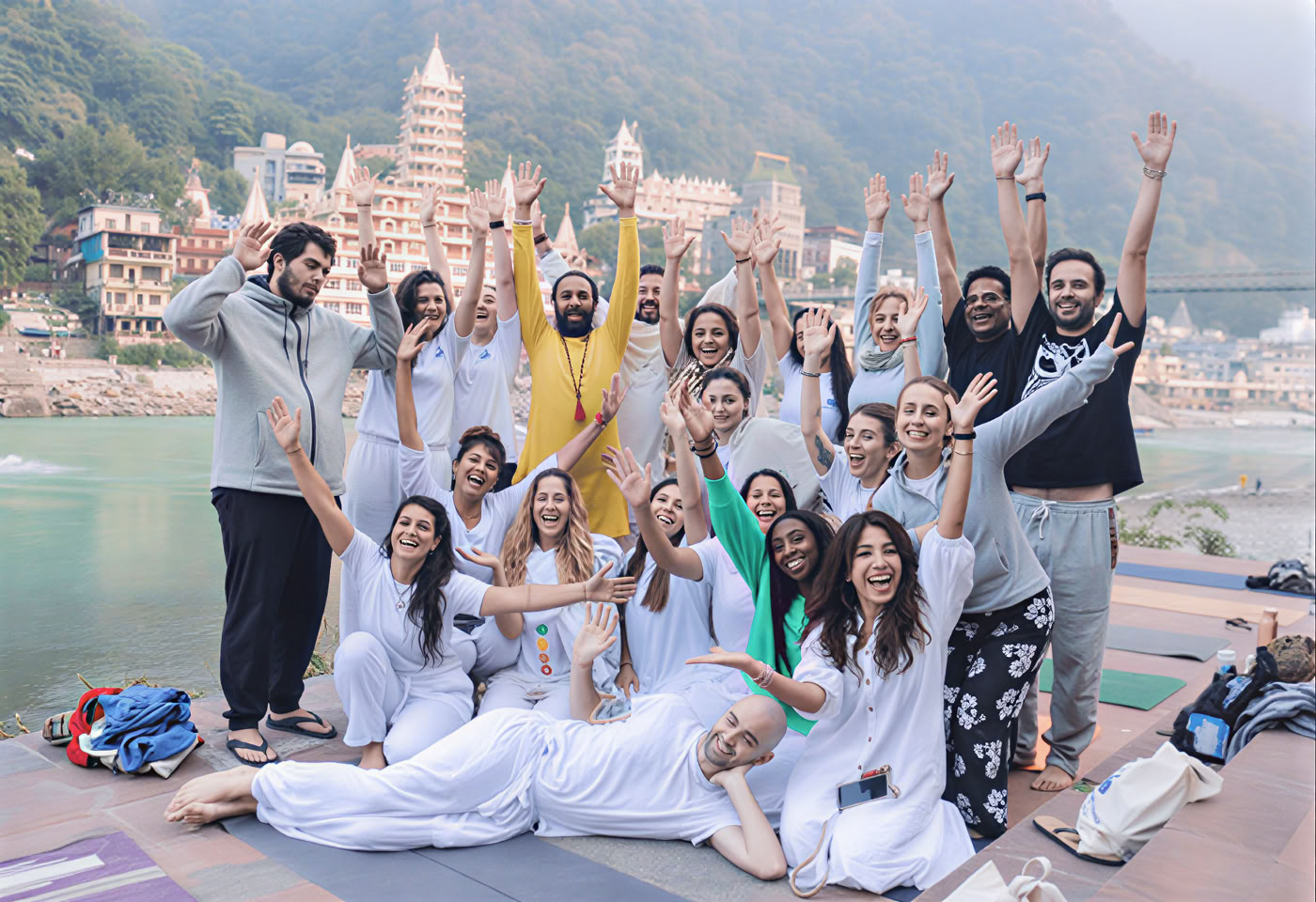 200 tunnin joogaopettajakoulutuskurssi Rishikeshissä – 4.10.–29.10.2026