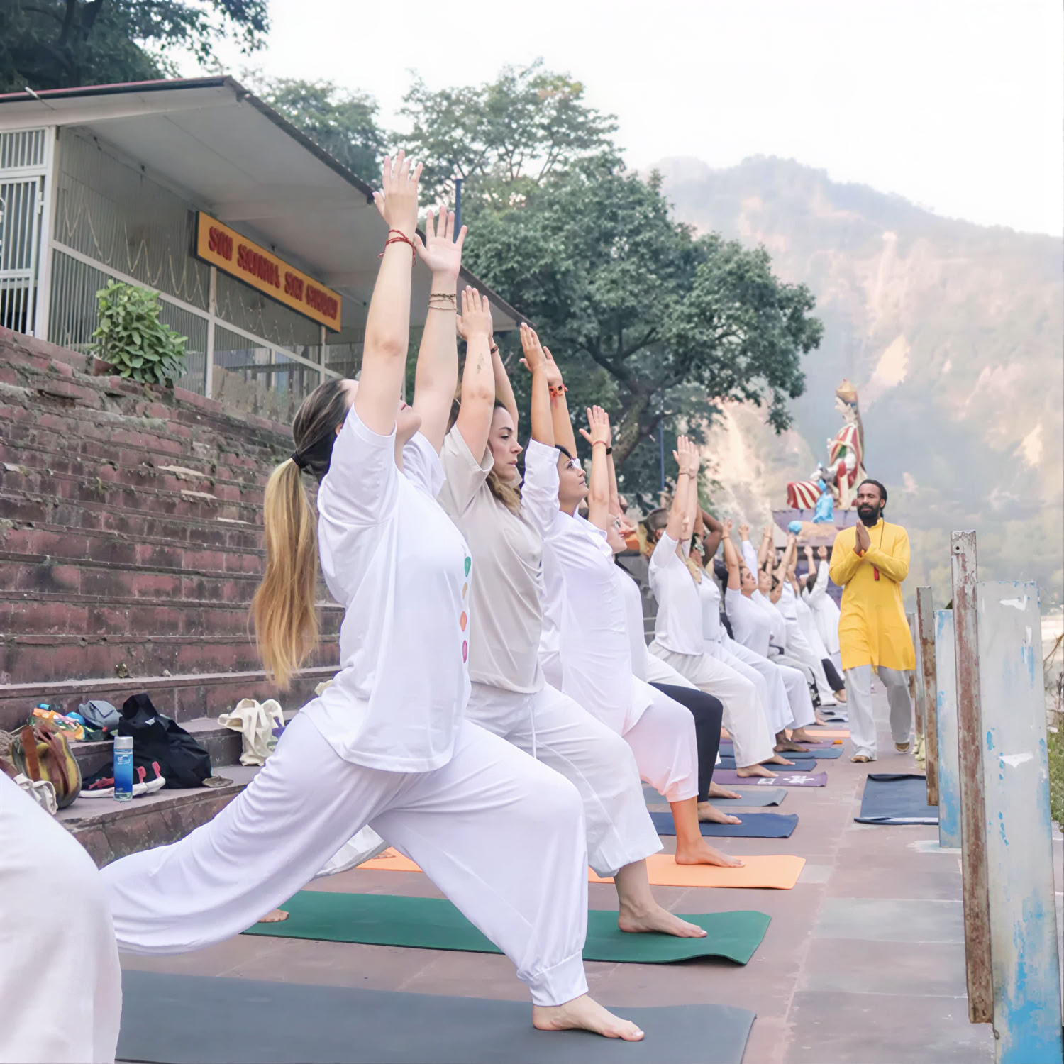 200 tunnin joogaopettajakoulutuskurssi Rishikeshissä – 4.10.–29.10.2026