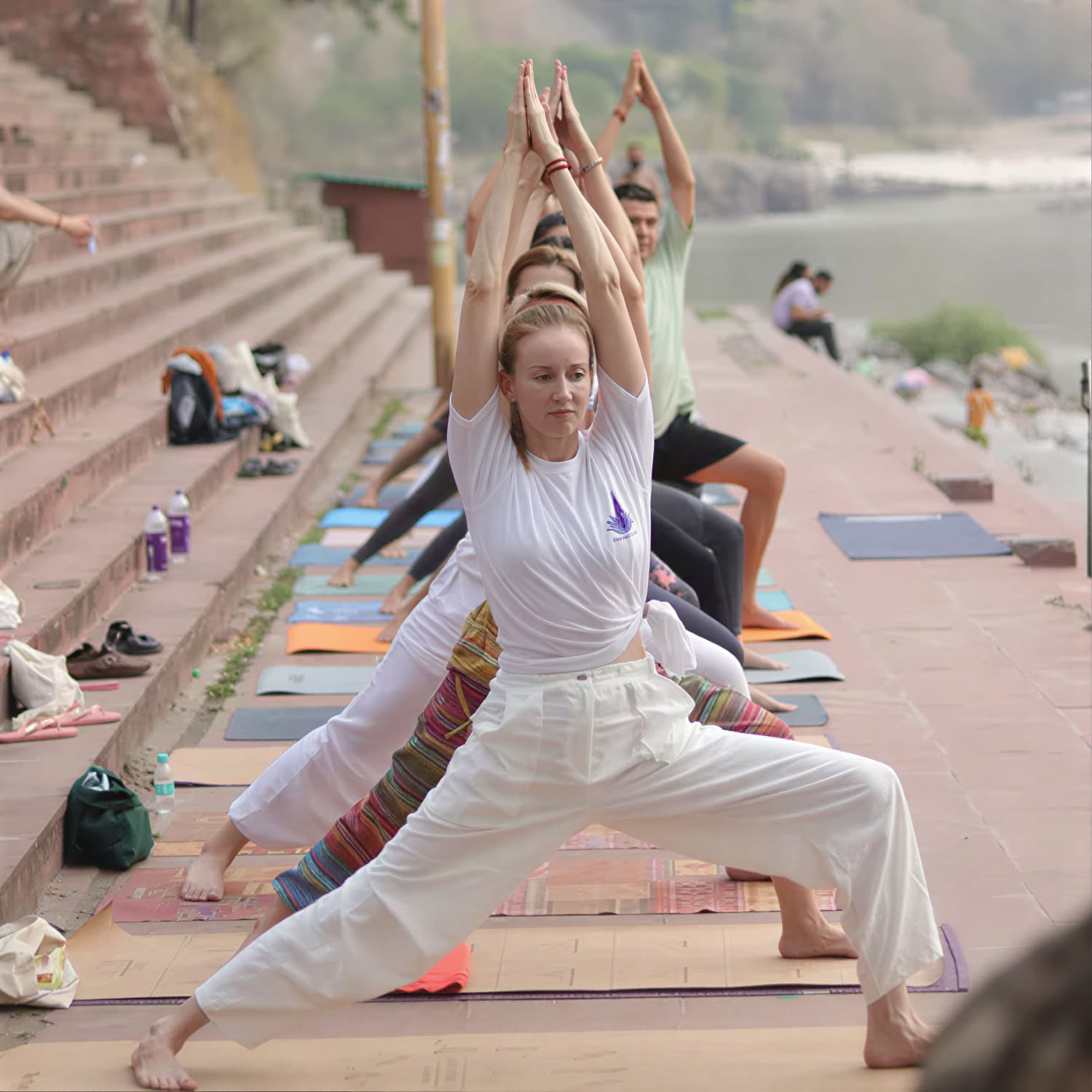 200 tunnin ayurveda-joogaopettajakoulutuskurssi Rishikeshissä