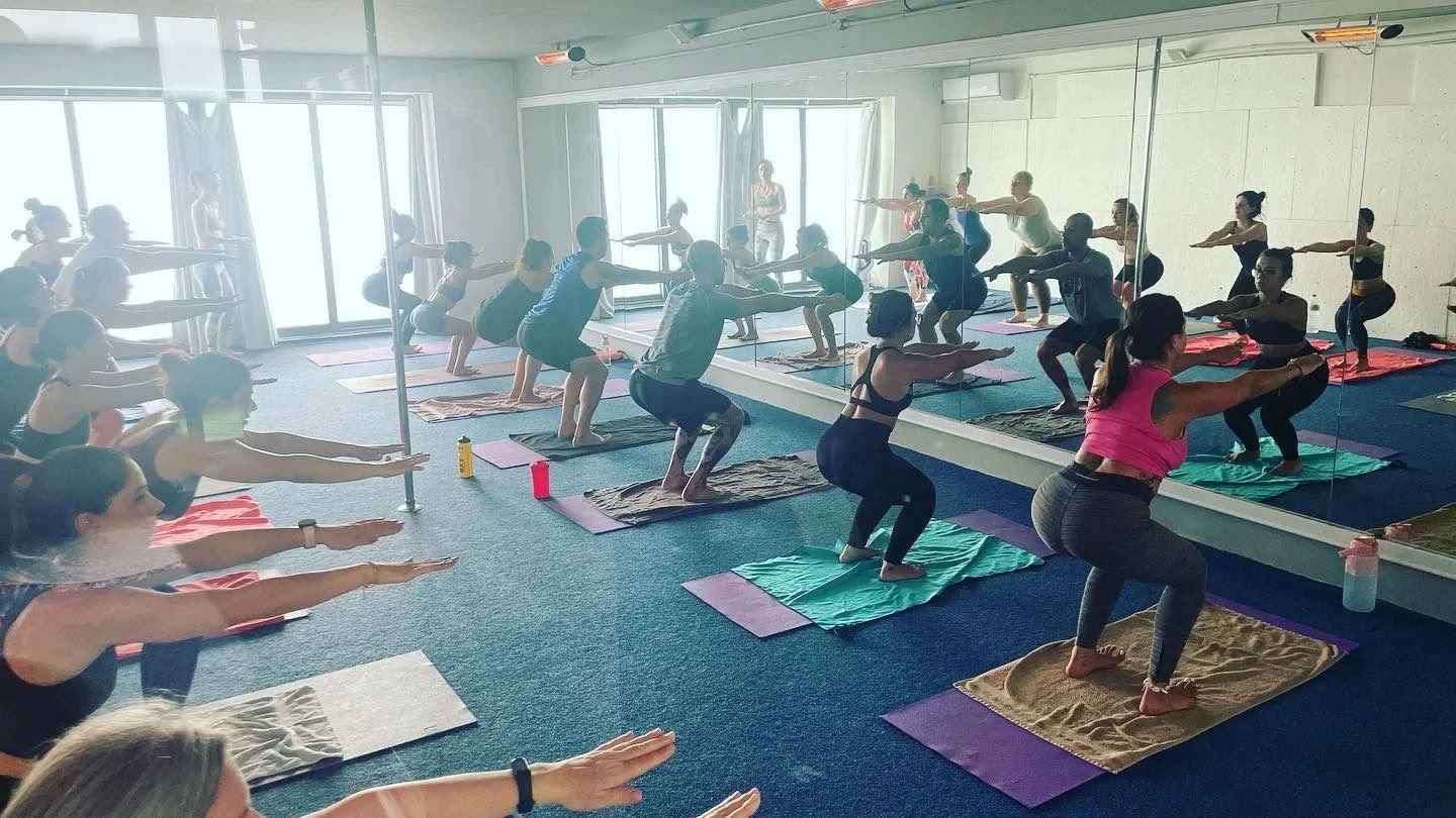 Syksyn päätös - osa-aikainen joogaopettajakoulutus</span> — Momosyoga | HotYogaMalta
