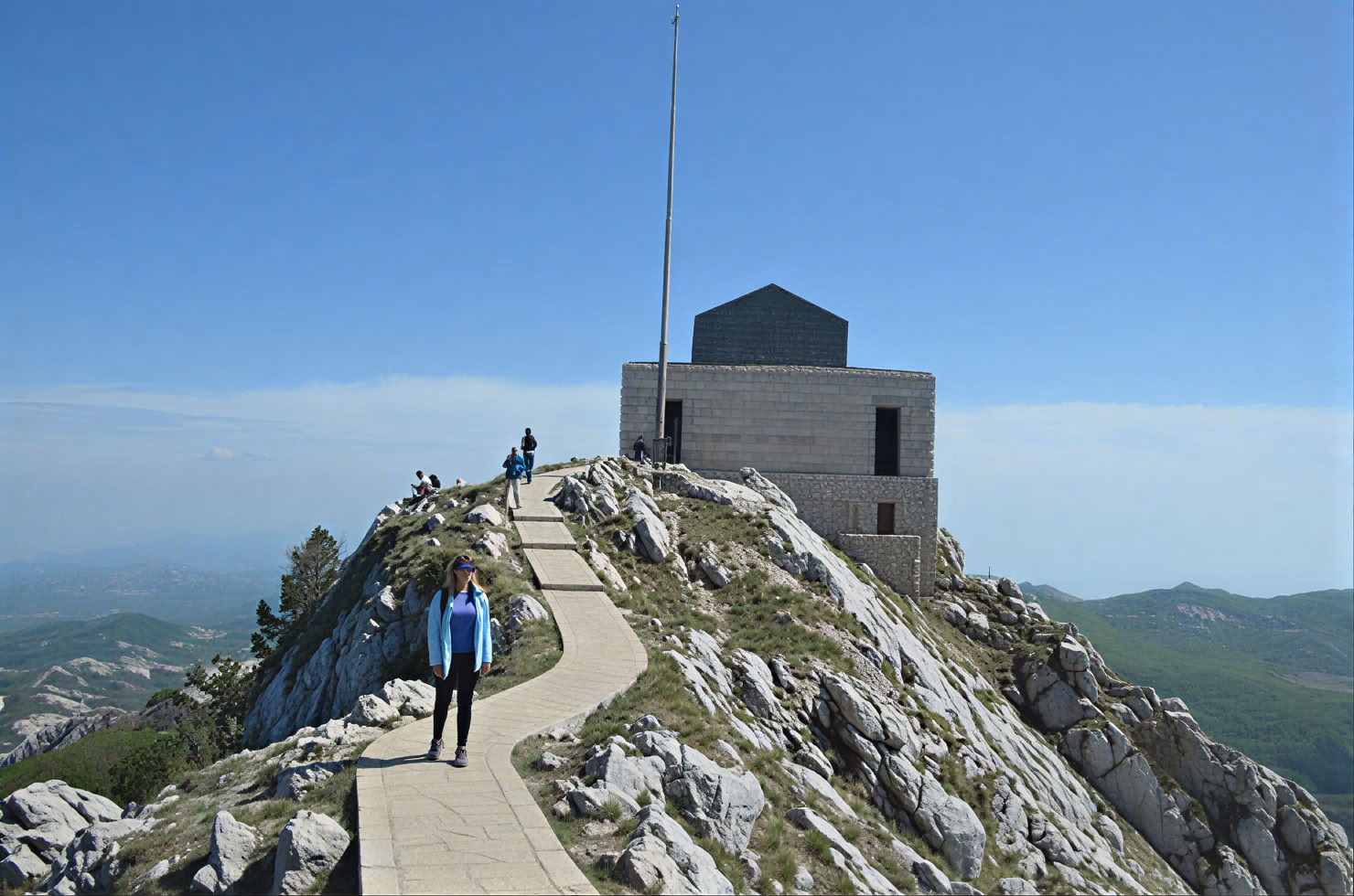 Erityinen Montenegron kiertomatka