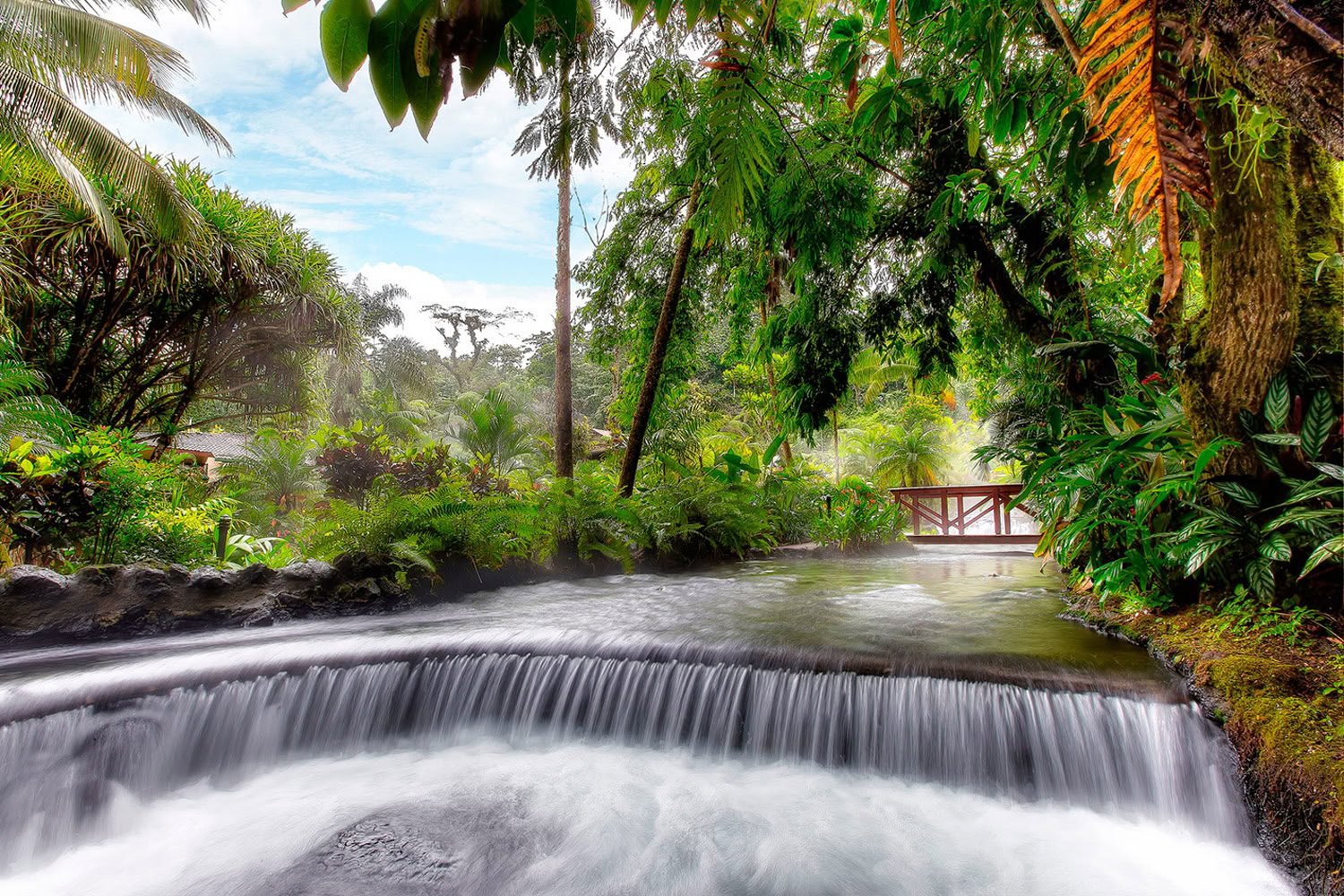 Arenal-tulivuori ja kuumat lähteet