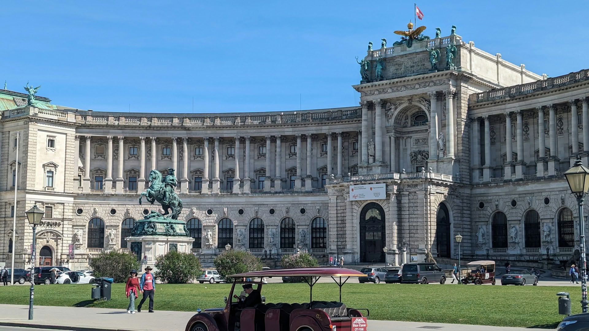 Alppien Eleganssista Keisarilliseen Loistoon: Innsbruck, Salzburg ja Wien