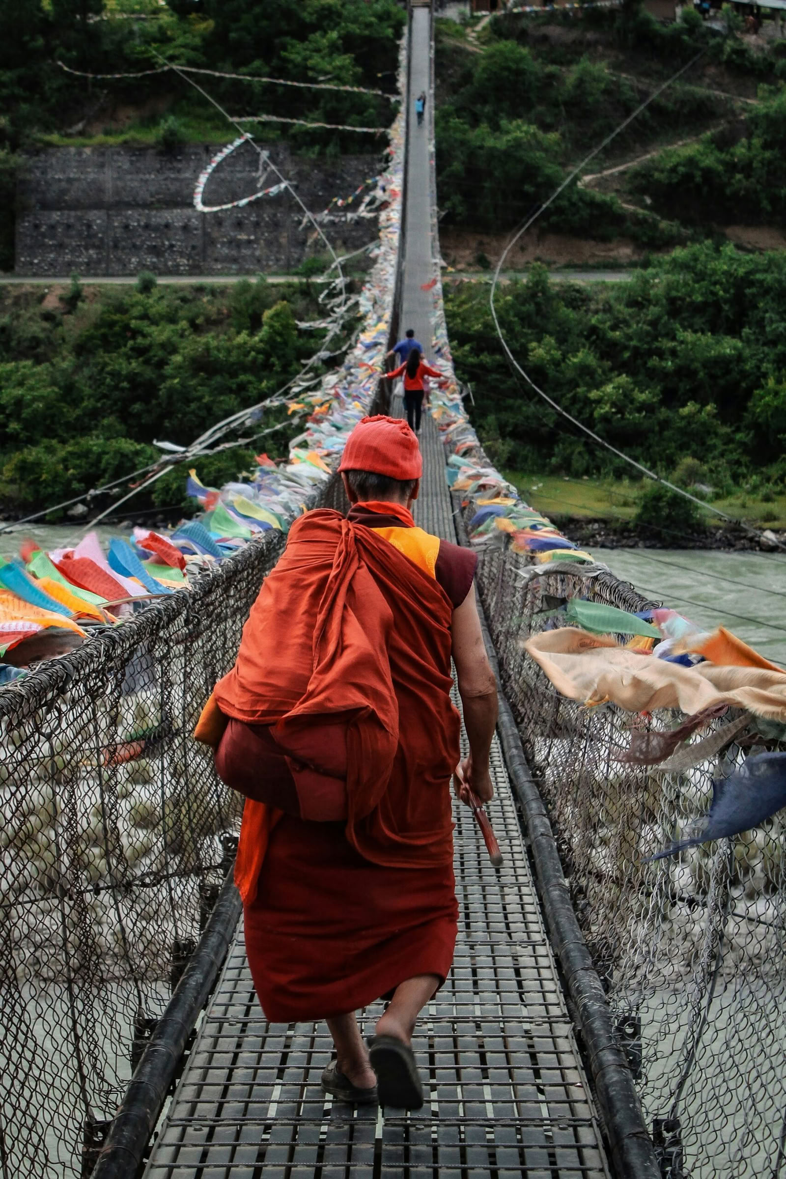 Viimeisen Shangri-Lan tuolle puolen: Pitkitetty Bhutanin Himalaja-matka