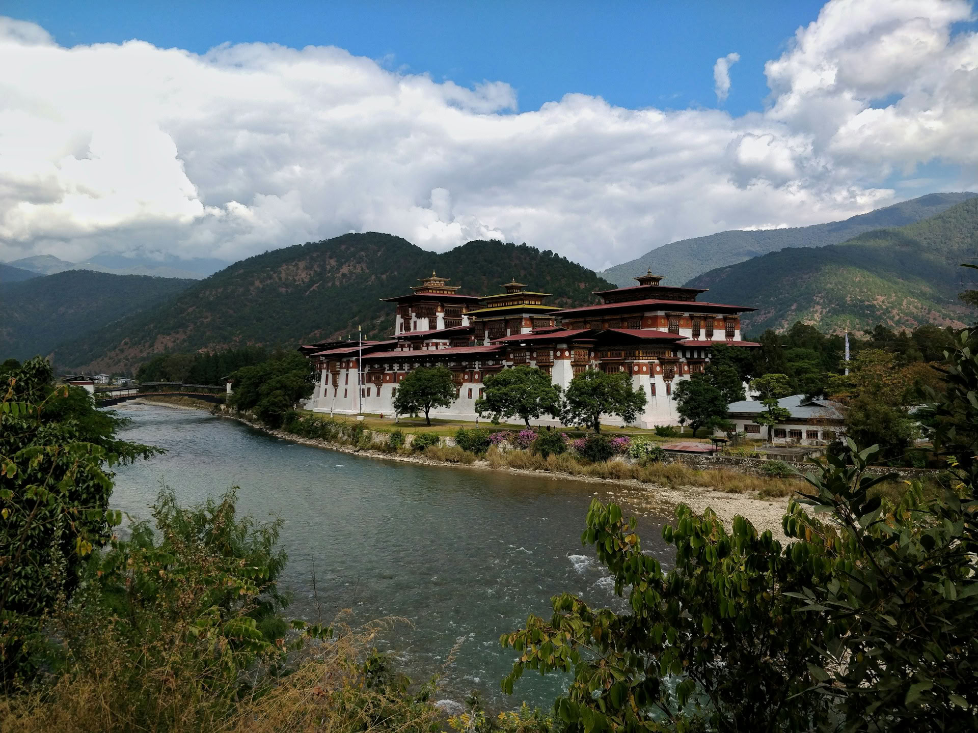 Bhutanin olemuksen matka: Thimphu, Punakha ja Paro