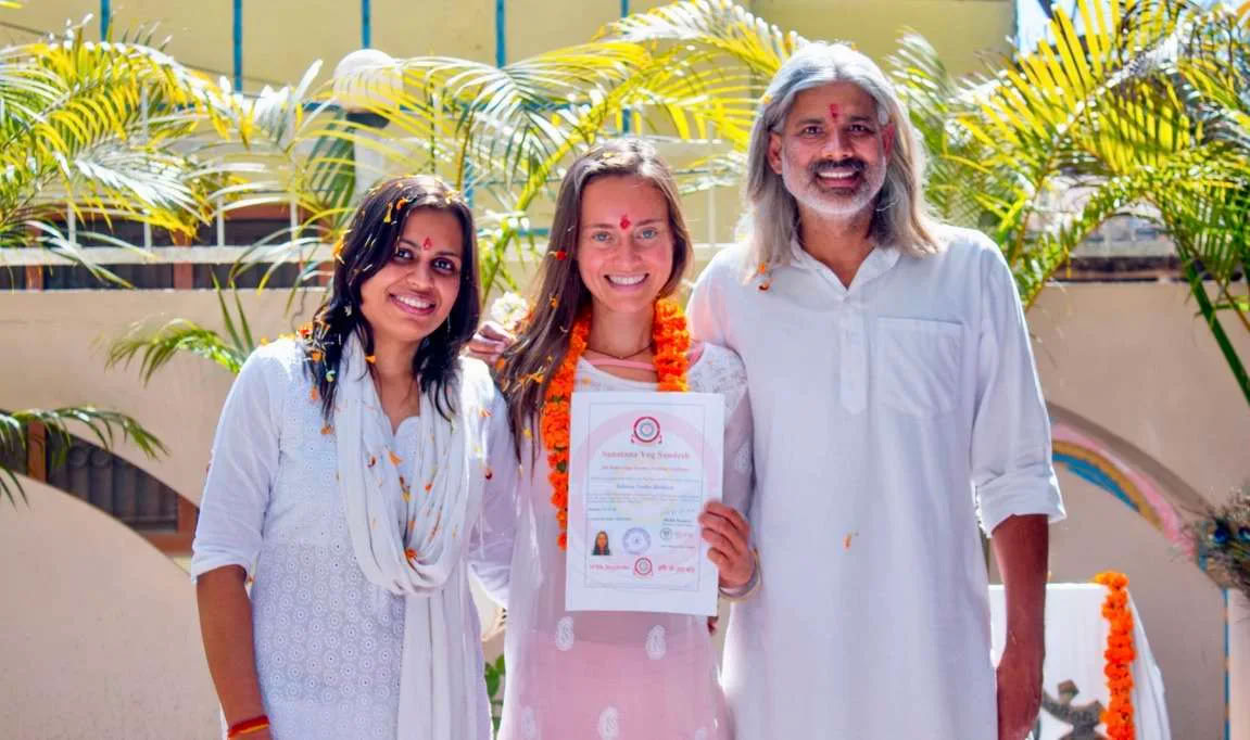 300 tunnin Hatha-joogaopettajakoulutuskurssi Rishikeshissä, Intiassa – 01.11.–19.12.