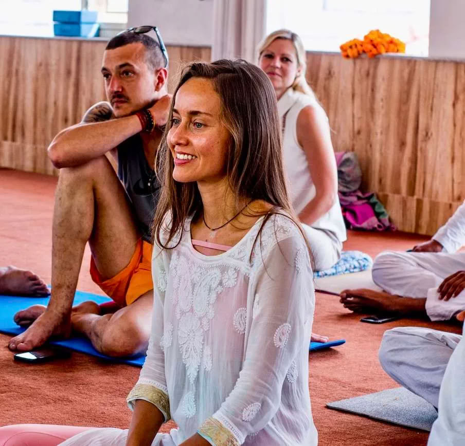 300 tunnin Hatha-joogaopettajakoulutuskurssi Rishikeshissä, Intiassa – 01.11.–19.12.
