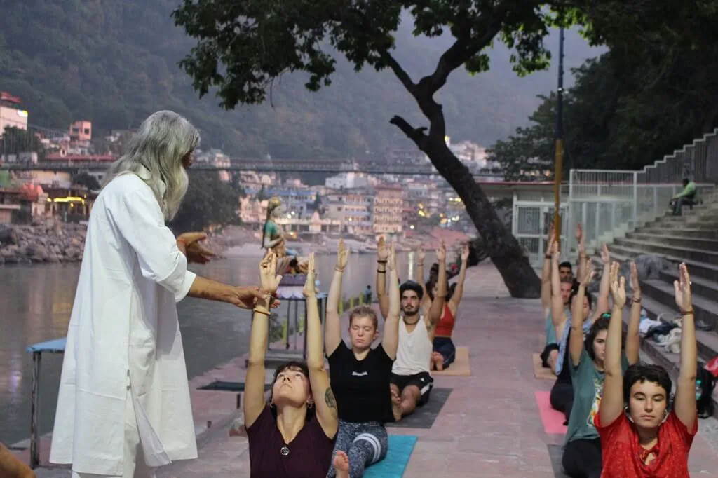 300 tunnin Hatha-joogaopettajakoulutuskurssi Rishikeshissä, Intiassa – 01.11.–19.12.