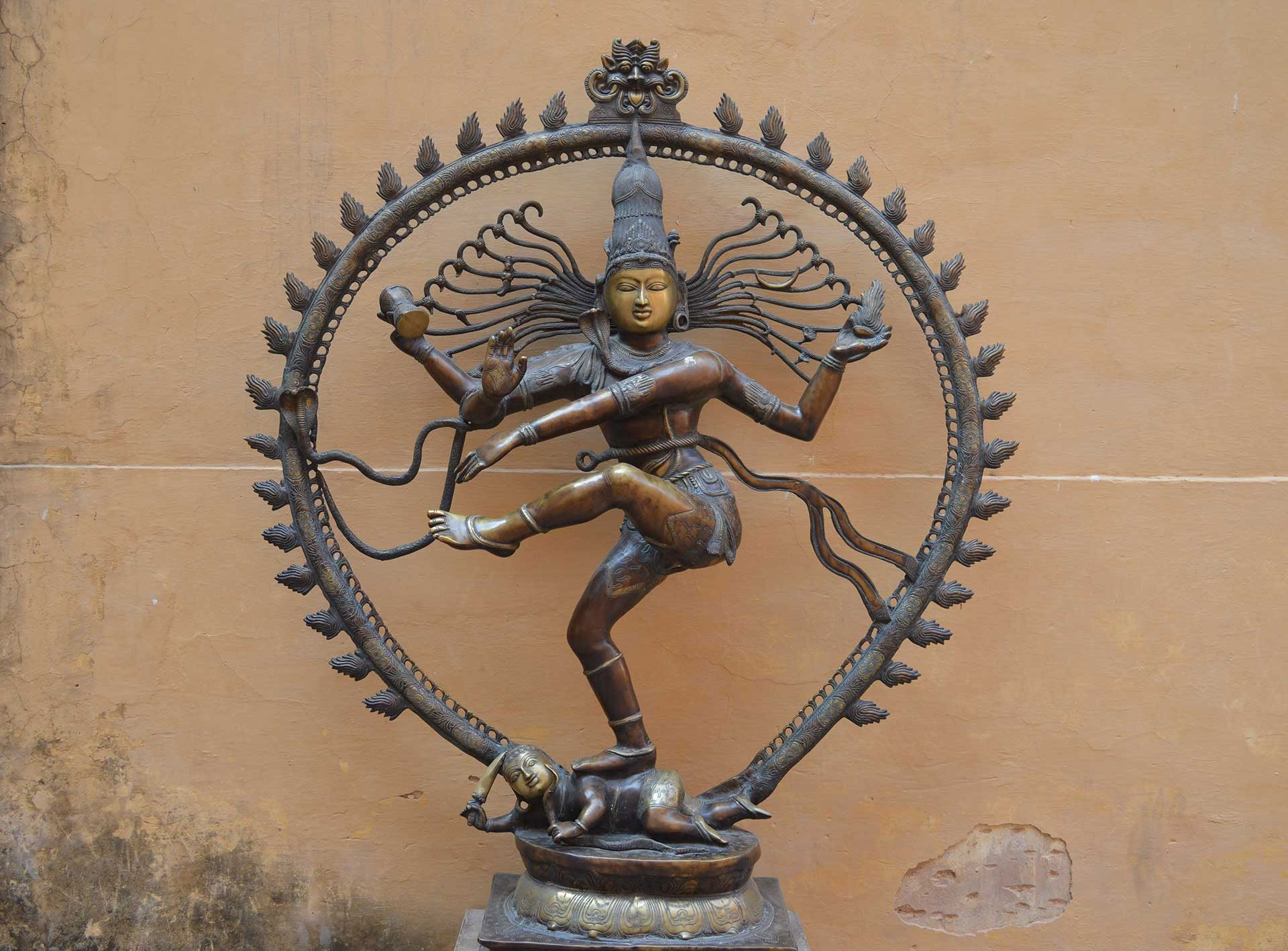 Johdatus Advaita Vedantan filosofiaan Vedanta