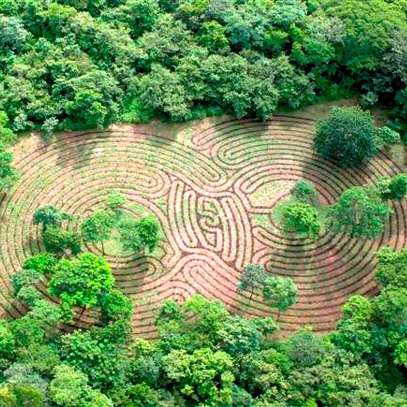Ohjattu meditaatio labyrintissa