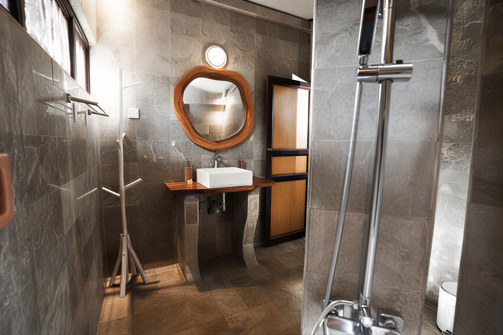 200 tunnin / 300 tunnin hybridi-joogaopettajakoulutus – 26.7.–4.8.
