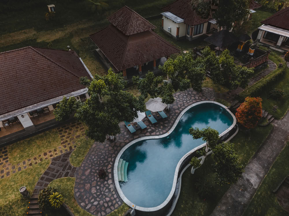 300 tunnin joogaopettajakoulutus – 26.10.–21.11.2026