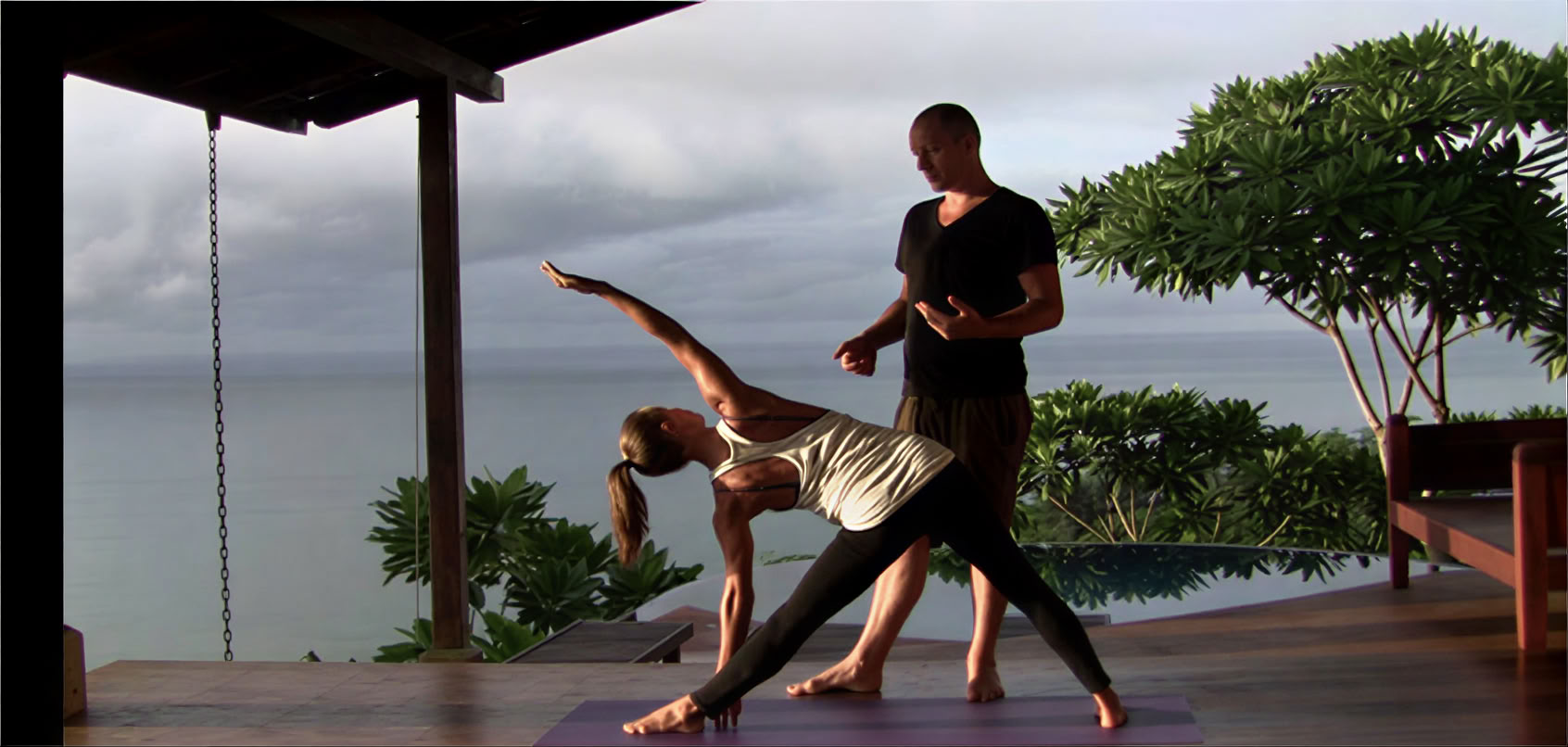 200 tunnin Vinyasa- ja Yin-joogaopettajakoulutus – Peter Kaaberbol Kristensen