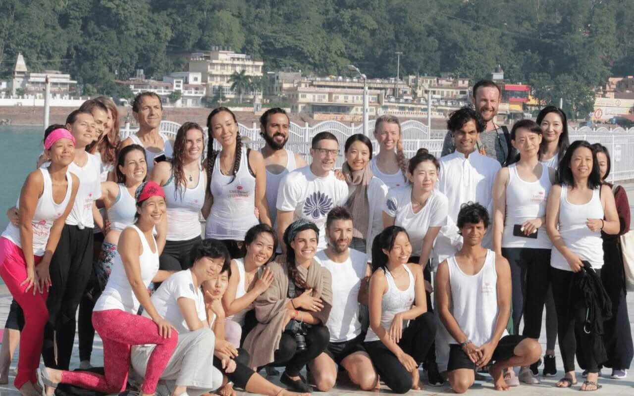 500 tunnin jooga-TTC Rishikesh