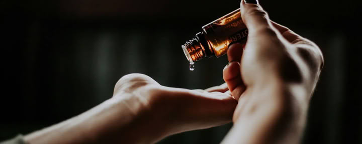 Aromaterapian erityinen hyvinvoinnin tee ja vie -sessio