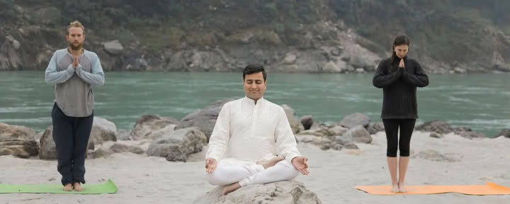 Joogaretriitti Rishikeshissä