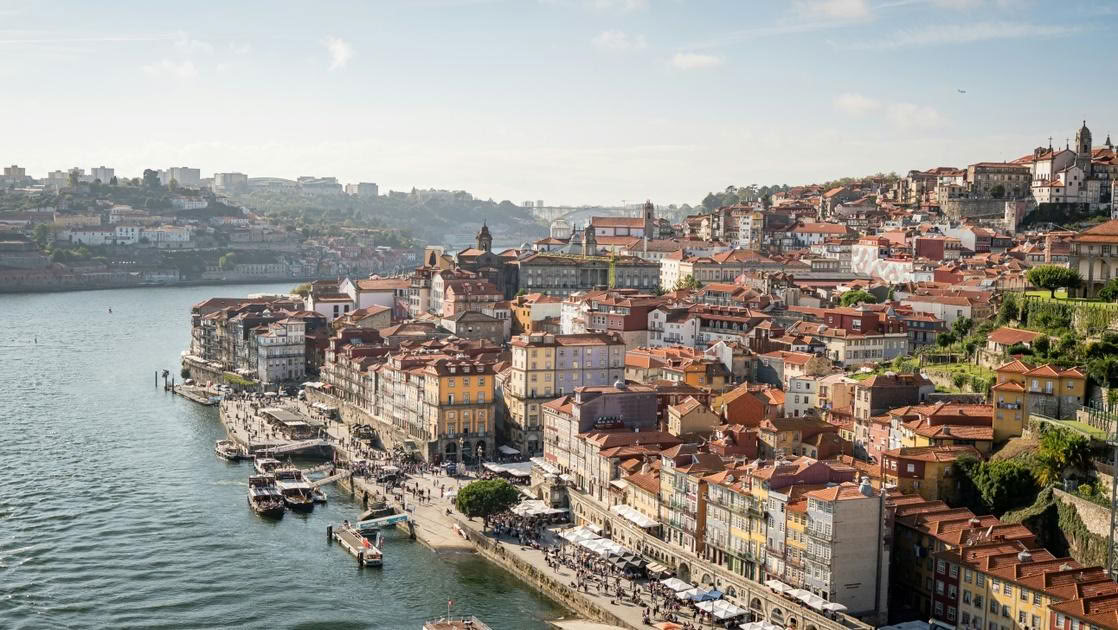 Resound Yoga -lomaretki - PORTO