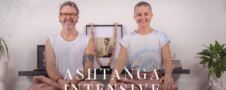 Ashtangan intensiivikurssi David Robsonin ja Jelena Vesicin kanssa