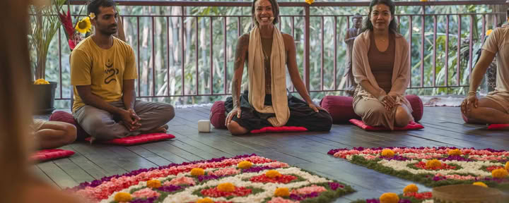 300H RA Vinyasa YTT | Ubud - Early Bird -hinta