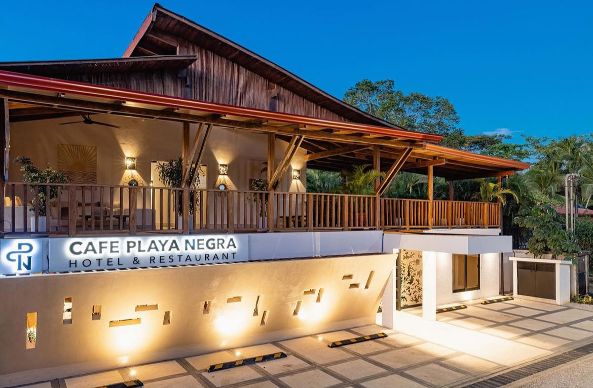 Rantaretriitti Playa Negra Costa Ricassa
