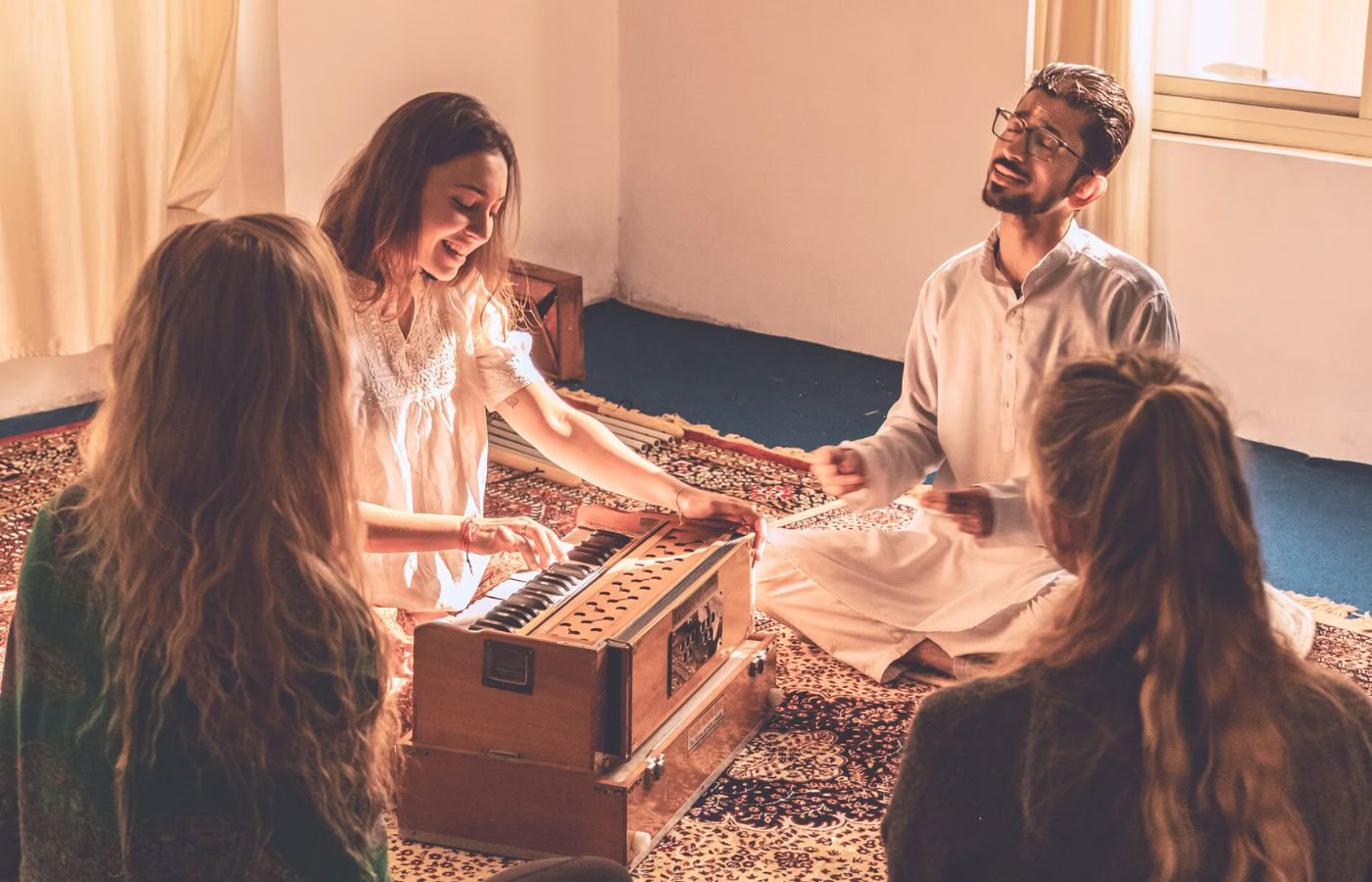 Kirtan- ja mantra-laulukurssi