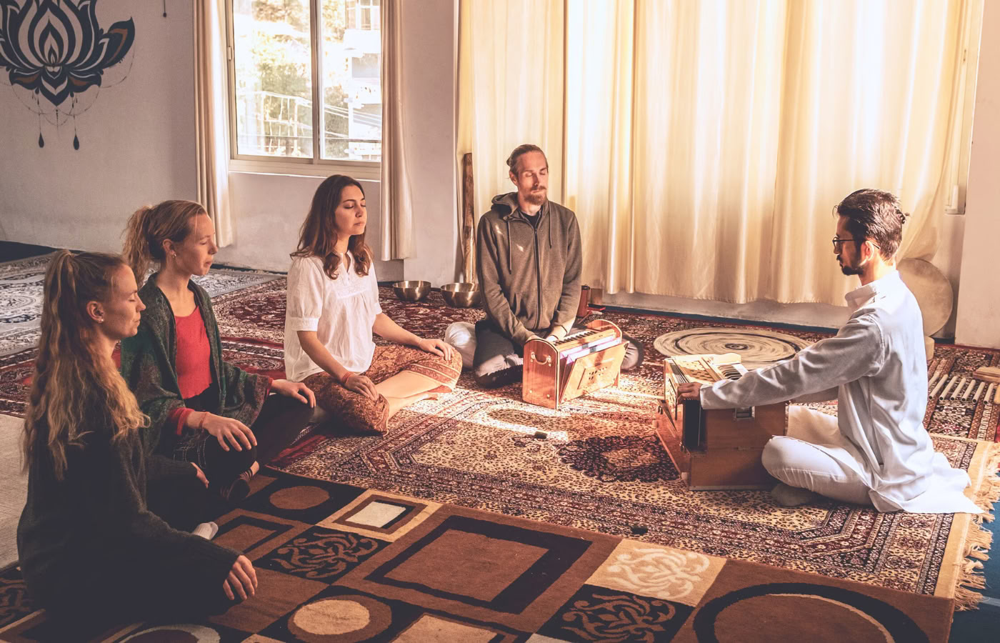 Kirtan- ja mantra-laulukurssi