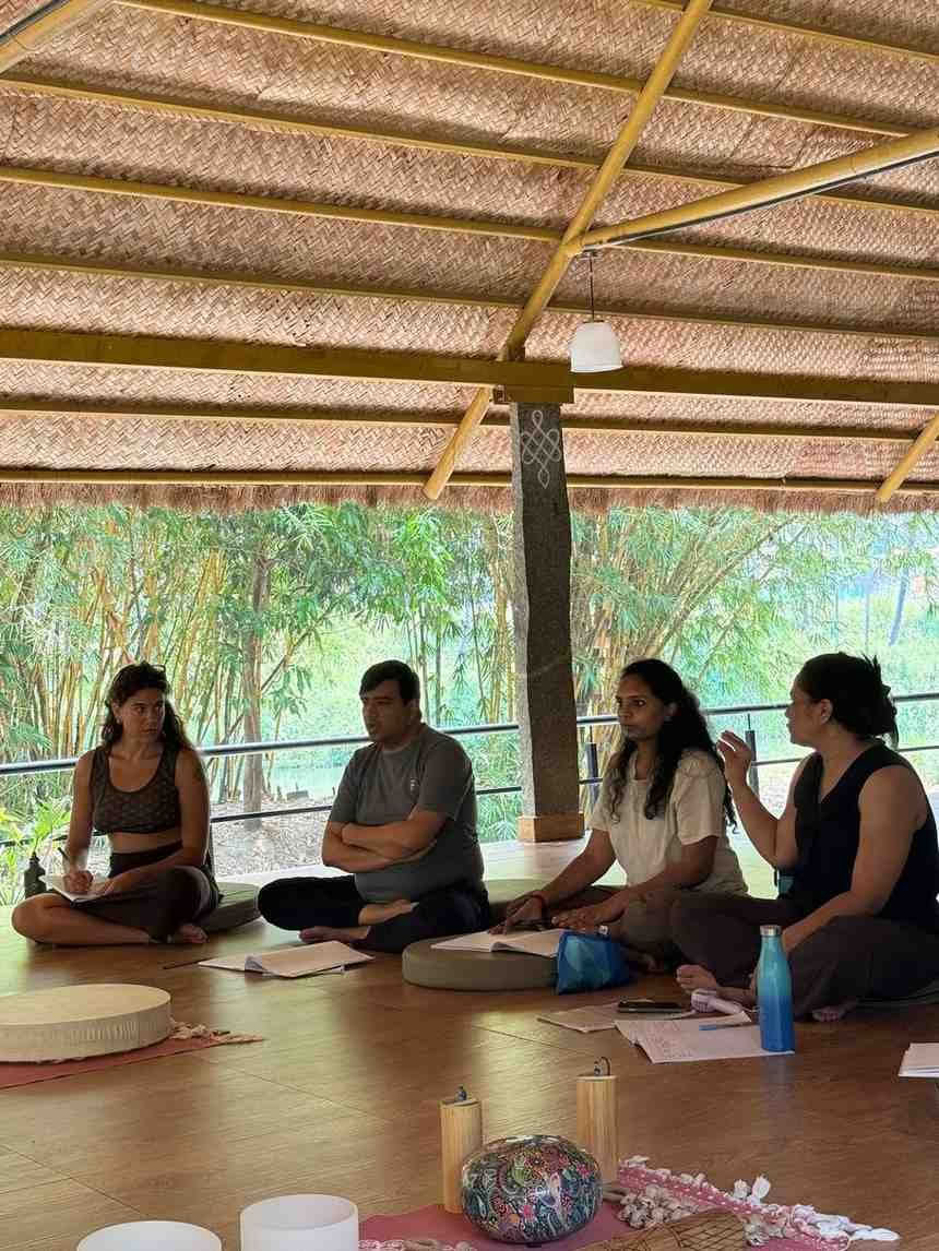Ääniparannuksen meditaatiokurssi Mysoressa