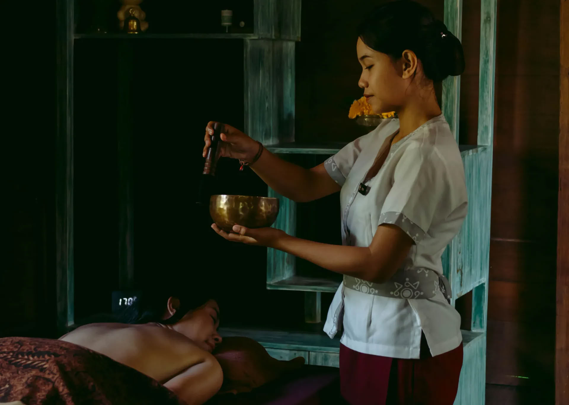 Karmisen energian parantaminen ja balilaista astrologiaa Umalasissa
