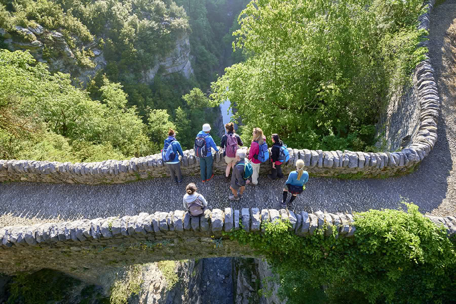 Tanssiva luonto: Liike-, jooga-, taide- ja vaellusretriitti