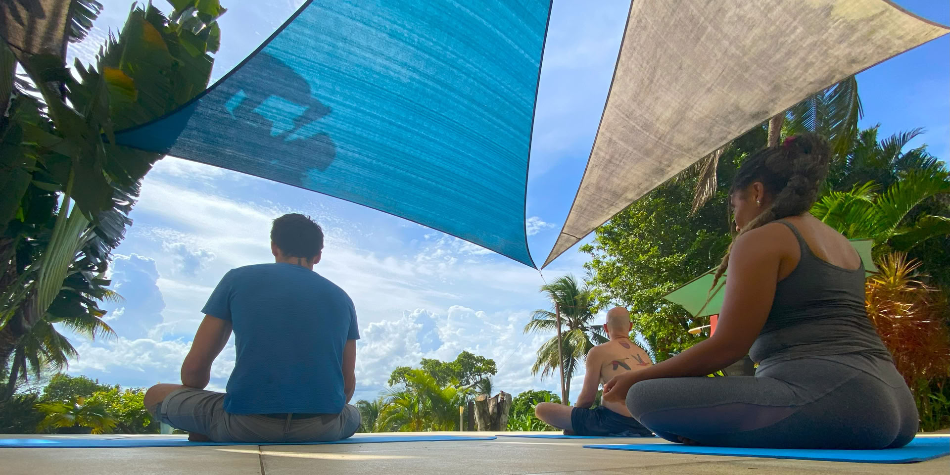 14 päivän ayahuasca-retriitti Flow Brazil Yogan, meditaation ja hierontojen kanssa