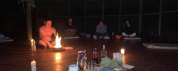 7 päivän ayahuasca-ryhmäretriitti