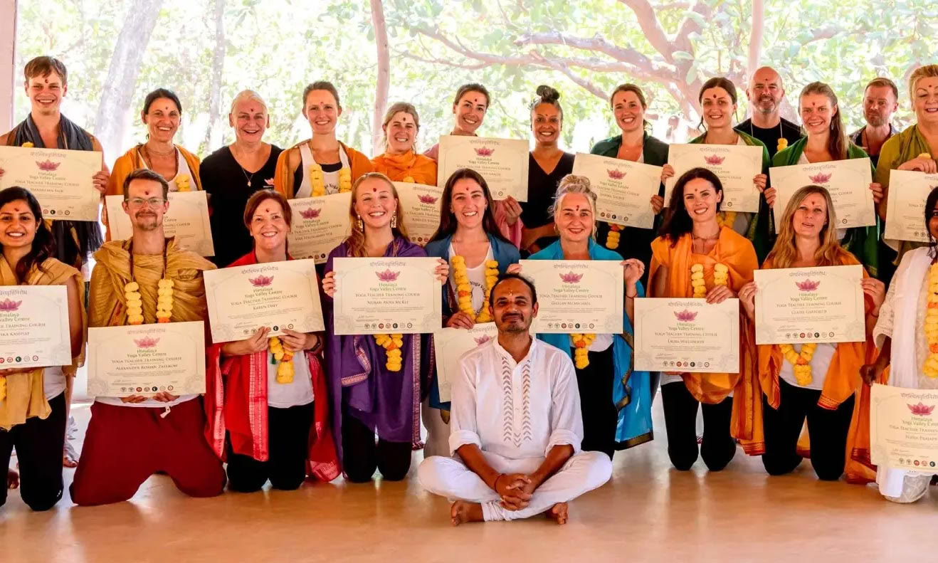 10 päivän asana-syventymisjakso Goassa