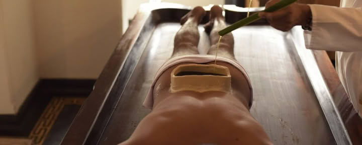 14 päivän Panchakarma-hoito CGH Kalari Kovilakomissa, Keralassa