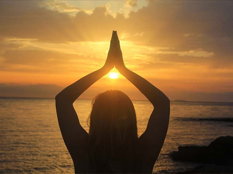 Lauantai + sunnuntai aamu: jooga ja meditaatio