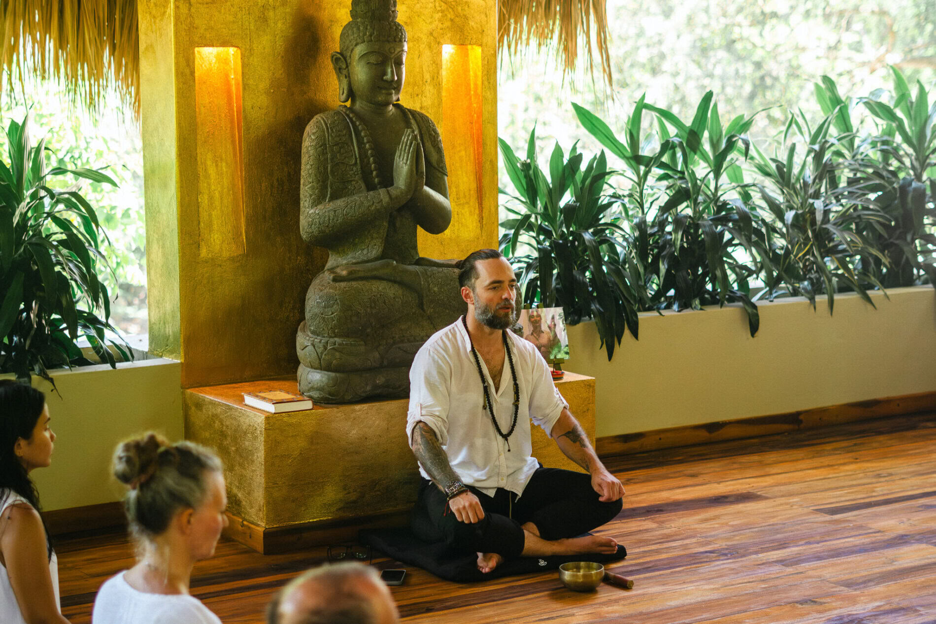 Buddhalainen retriitti: tie syvään oivallukseen