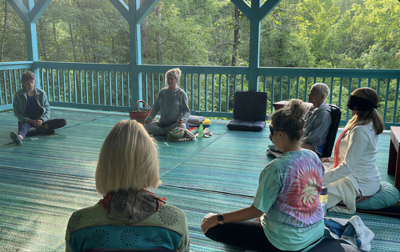 Meditoinnista Tapa: Jooga- ja Meditaatioretriitti