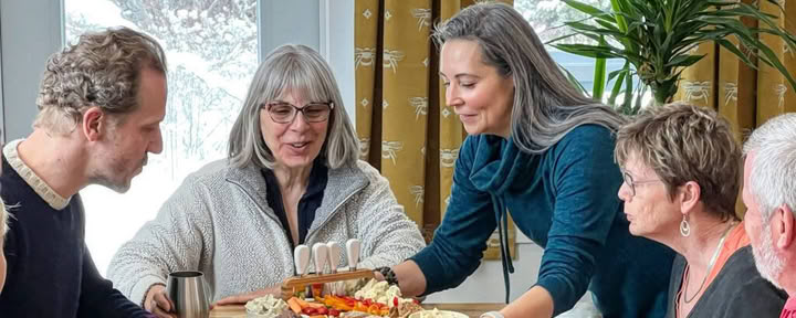 Räätälöidyt usean päivän kajakkiseikkailut ryhmille