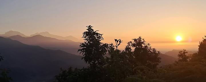 Auringonnousujoogakierros
