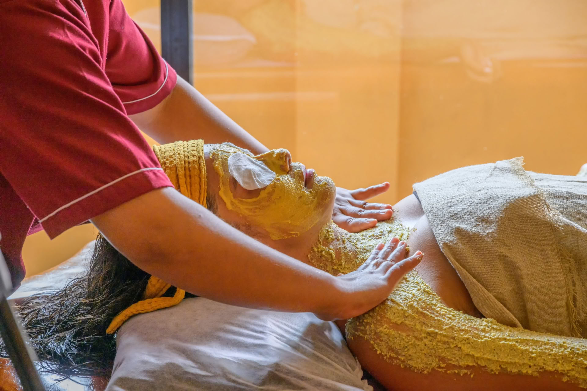 21 päivän ayurveda-hieronnan ja panchakarma-terapian sertifiointikurssi