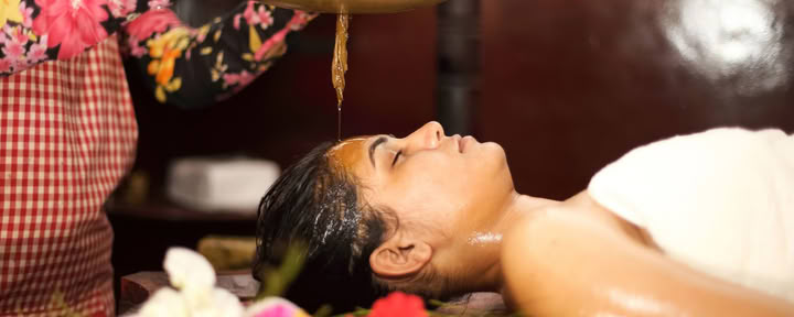 10 päivän alkuperäiskansojen parantava retriitti ayurvedan ja joogan kanssa