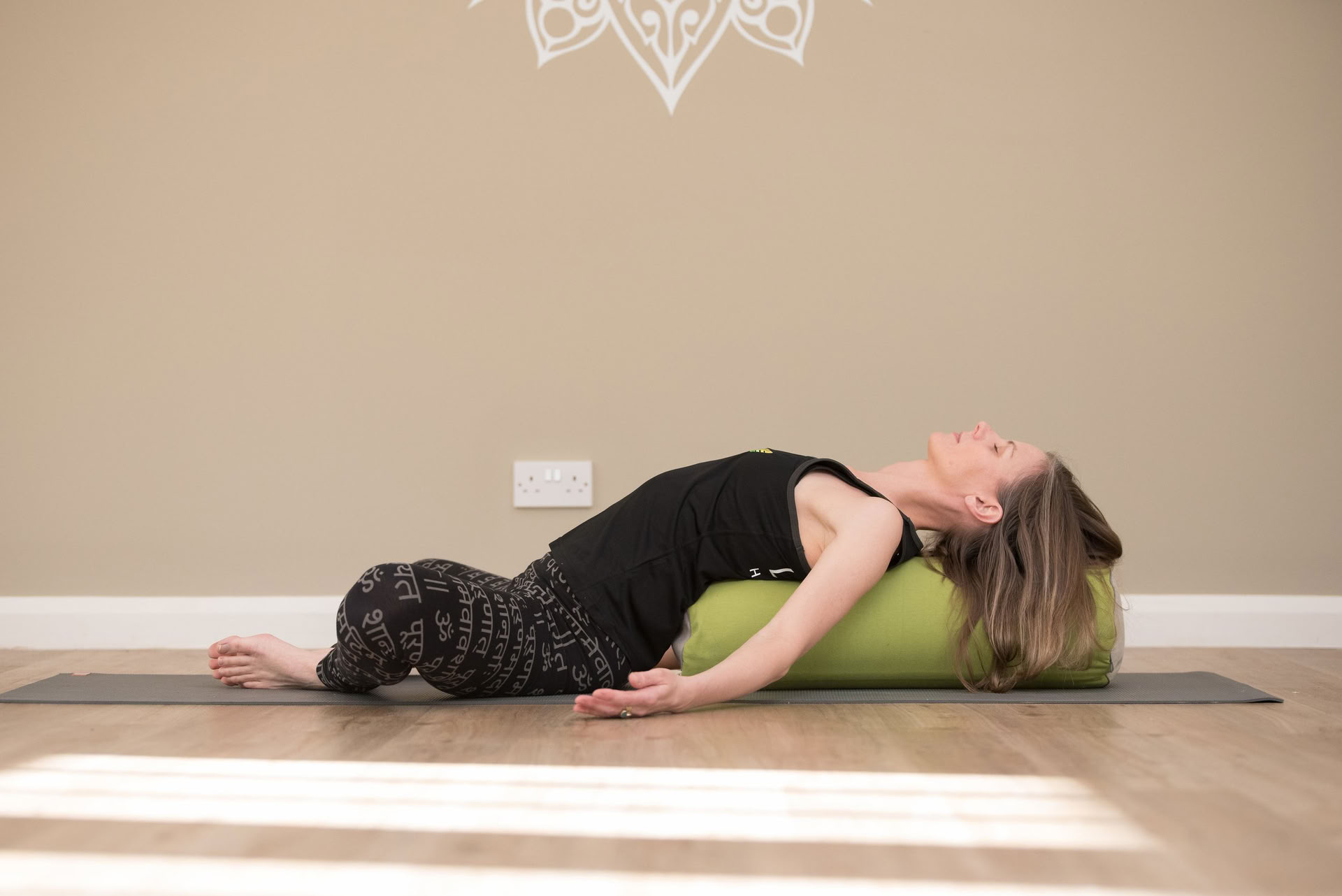 Lepo ja palautuminen: palauttavan joogan opettajakoulutus CPD (30 tuntia) — The Yoga Yurt