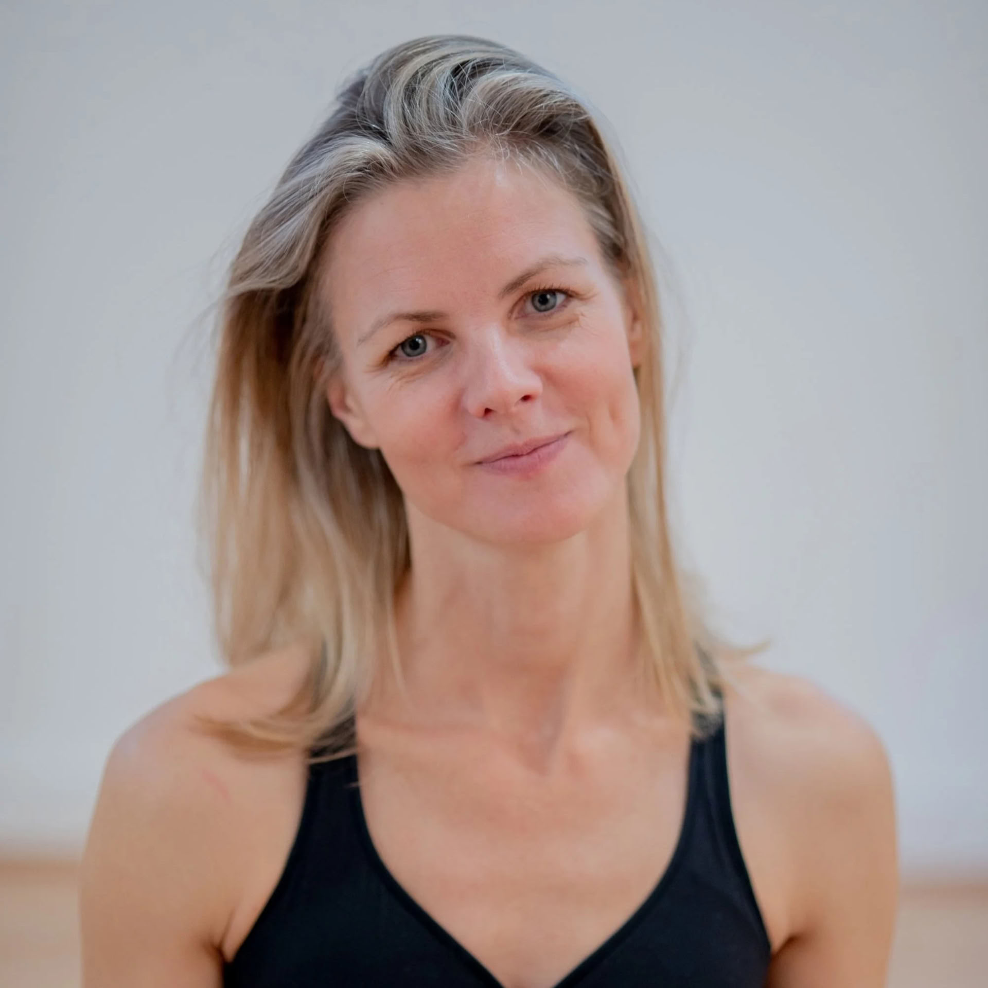 Lepo ja palautuminen: palauttavan joogan opettajakoulutus CPD (30 tuntia) — The Yoga Yurt