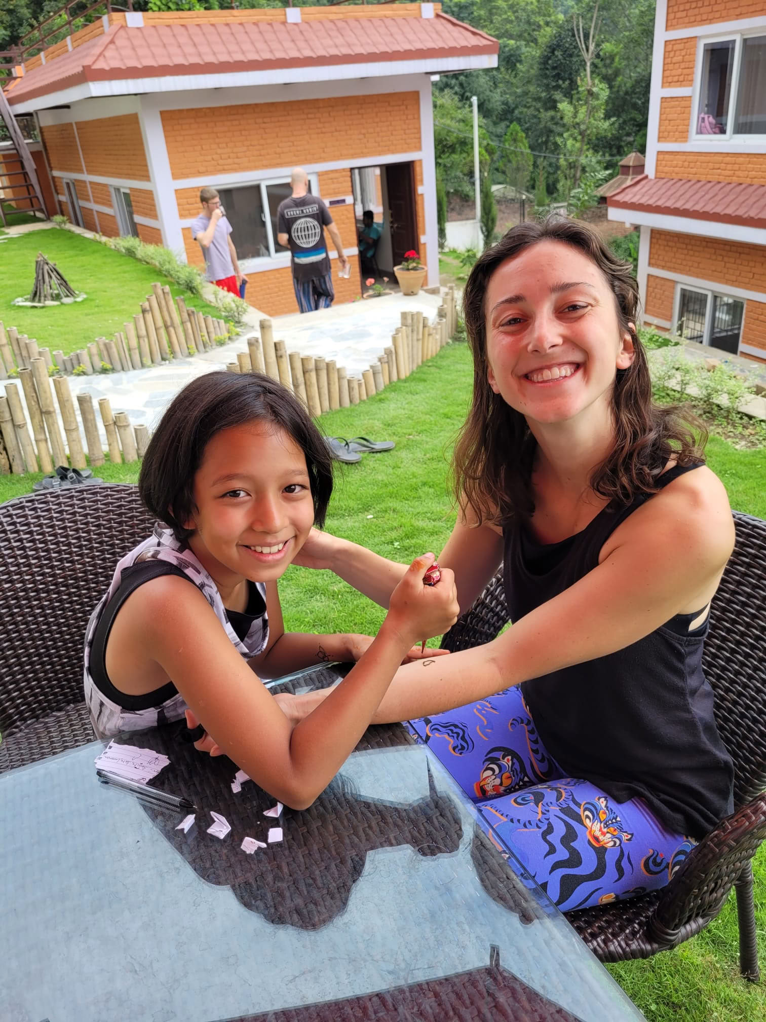 28 päivän 300 tunnin edistynyt joogaopettajakoulutuskurssi Nepalissa