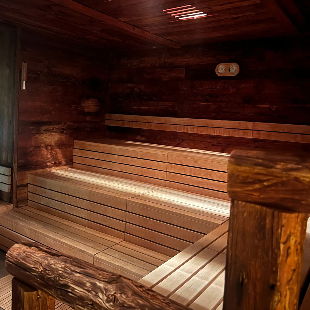 Holistinen kylpyläretriitti: Sauna-sisaret