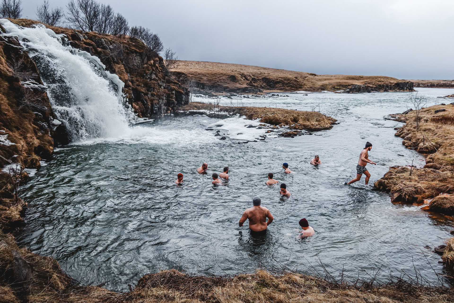 Luonnon kylmähoito ja sauna