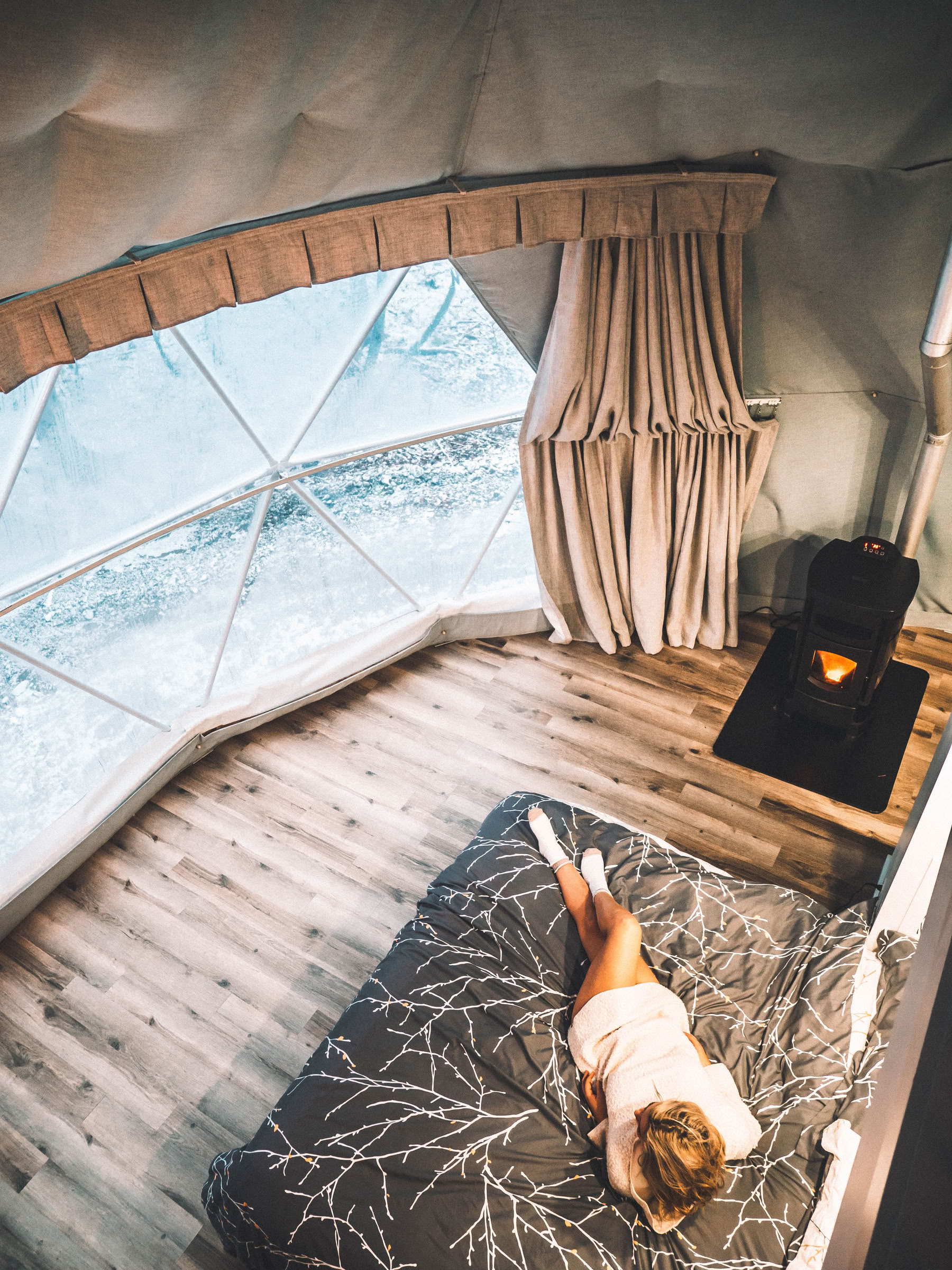 Pariskuntien glamping-retriitti
