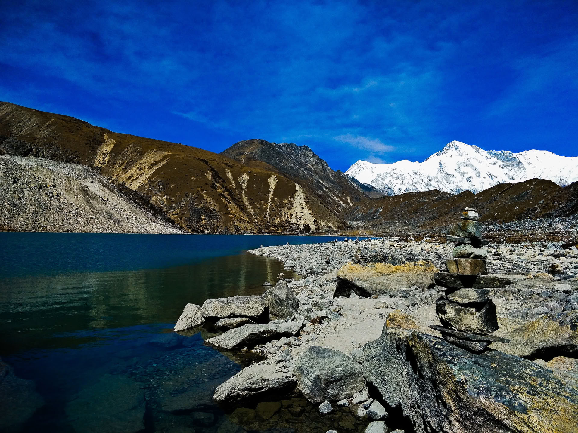 Everestin Gokyo-järven vaellusretki unelmiesi mukaisesti